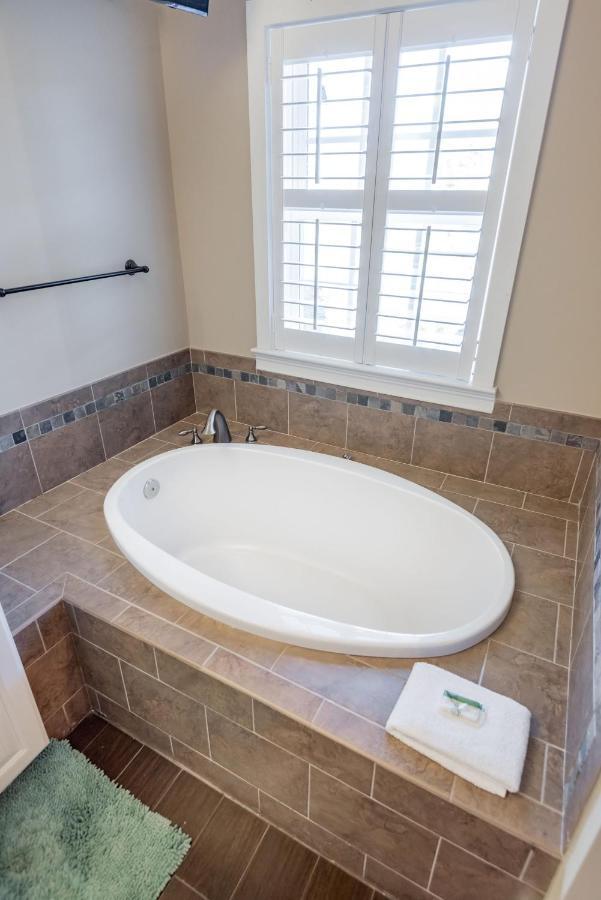 114 W Huron - Sand Castle - Saltwater Pool - Heated Upon Request Folly Beach Exterior photo